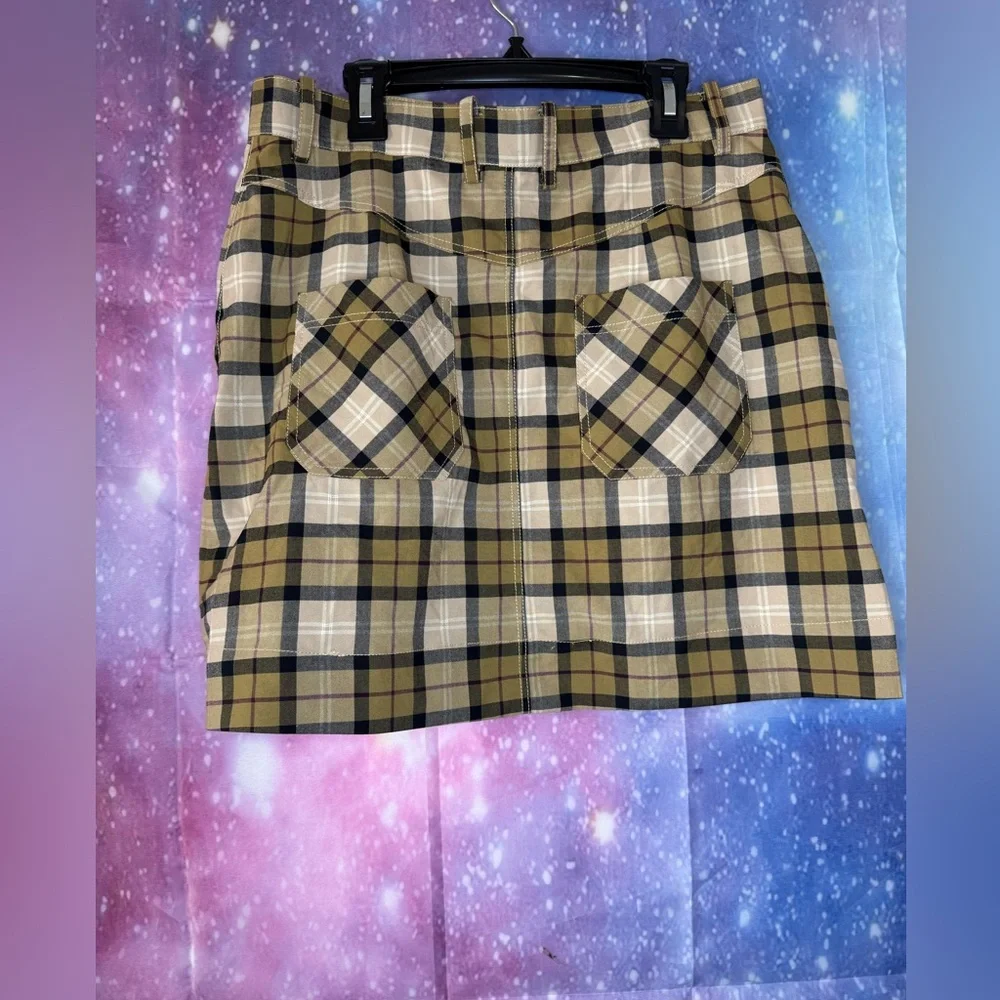 1.State plaid skirt 🛍